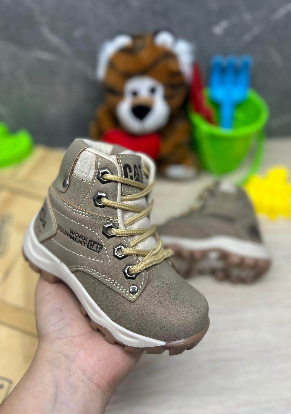 👟 Bota Cat Work Infantil | Aventuras Seguras y Cómodas para Tu Pequeño - LOQUEVENDEPIPE