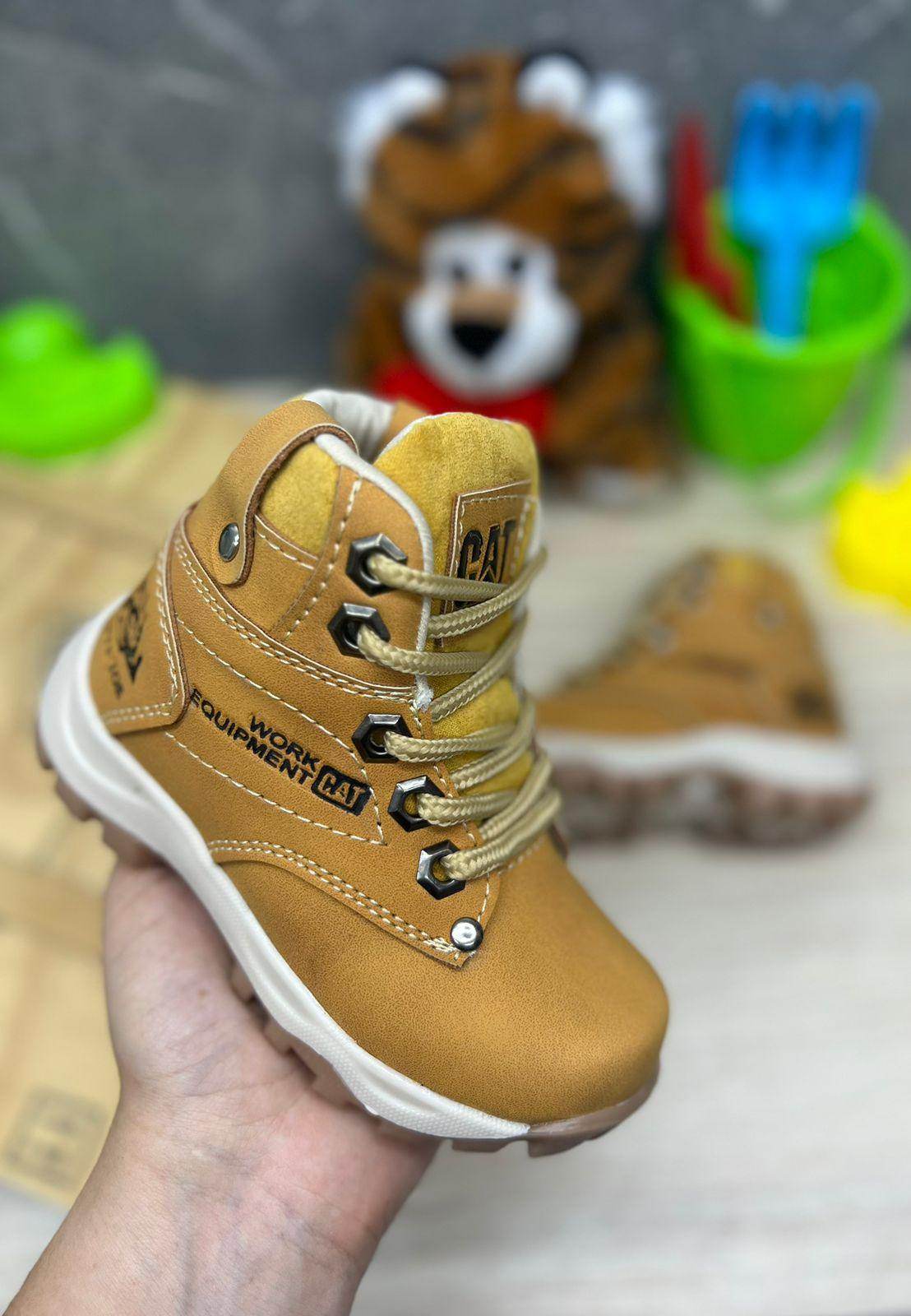 👟 Bota Cat Work Infantil | Aventuras Seguras y Cómodas para Tu Pequeño - LOQUEVENDEPIPE