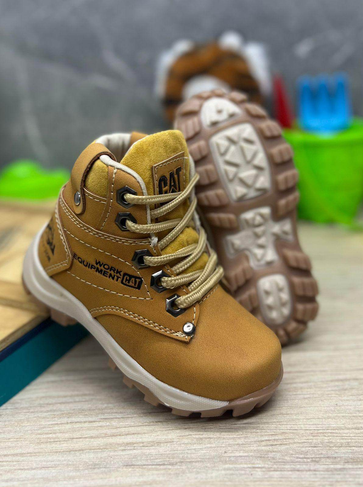 👟 Bota Cat Work Infantil | Aventuras Seguras y Cómodas para Tu Pequeño - LOQUEVENDEPIPE