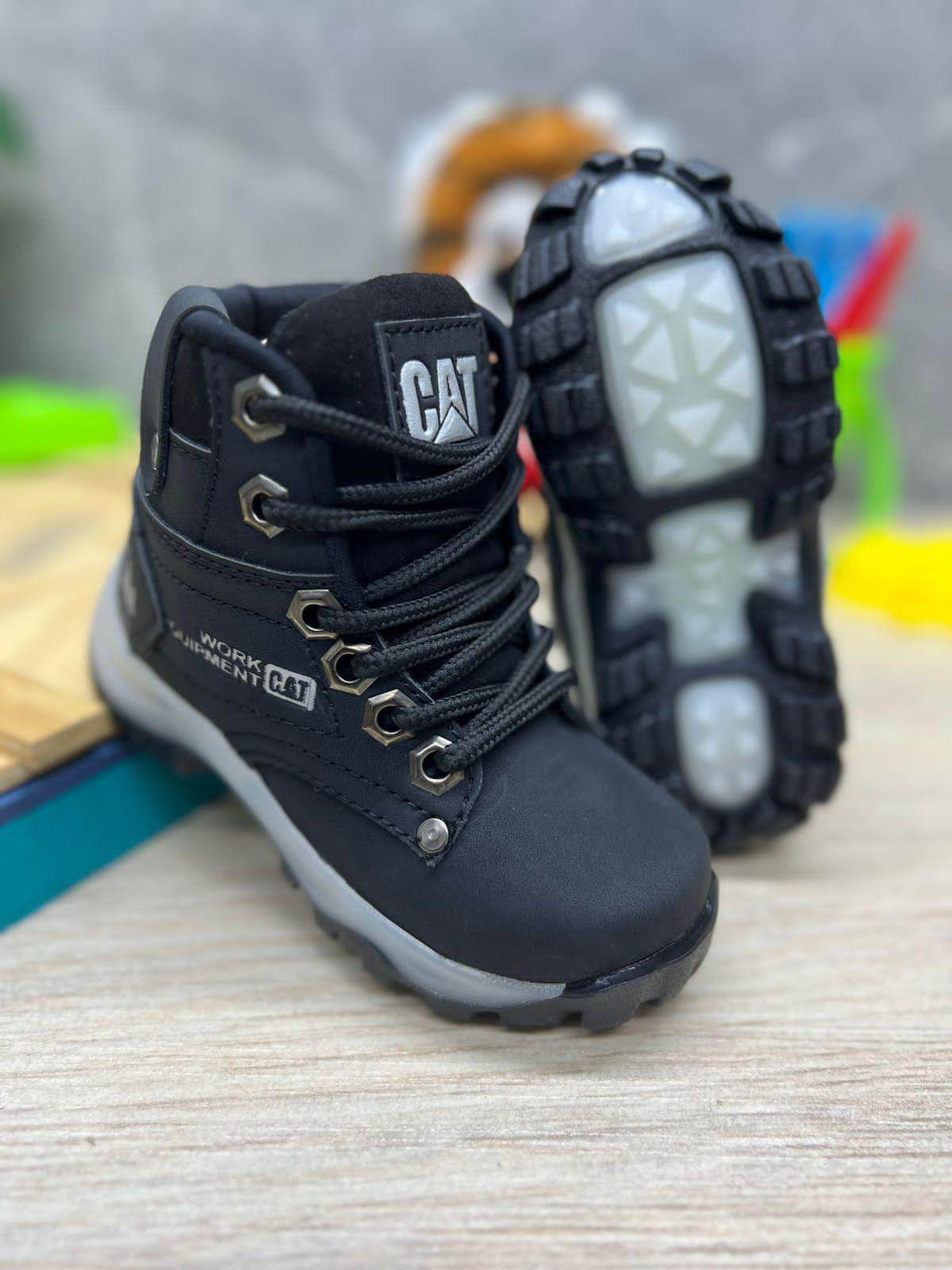 👟 Bota Cat Work Infantil | Aventuras Seguras y Cómodas para Tu Pequeño - LOQUEVENDEPIPE