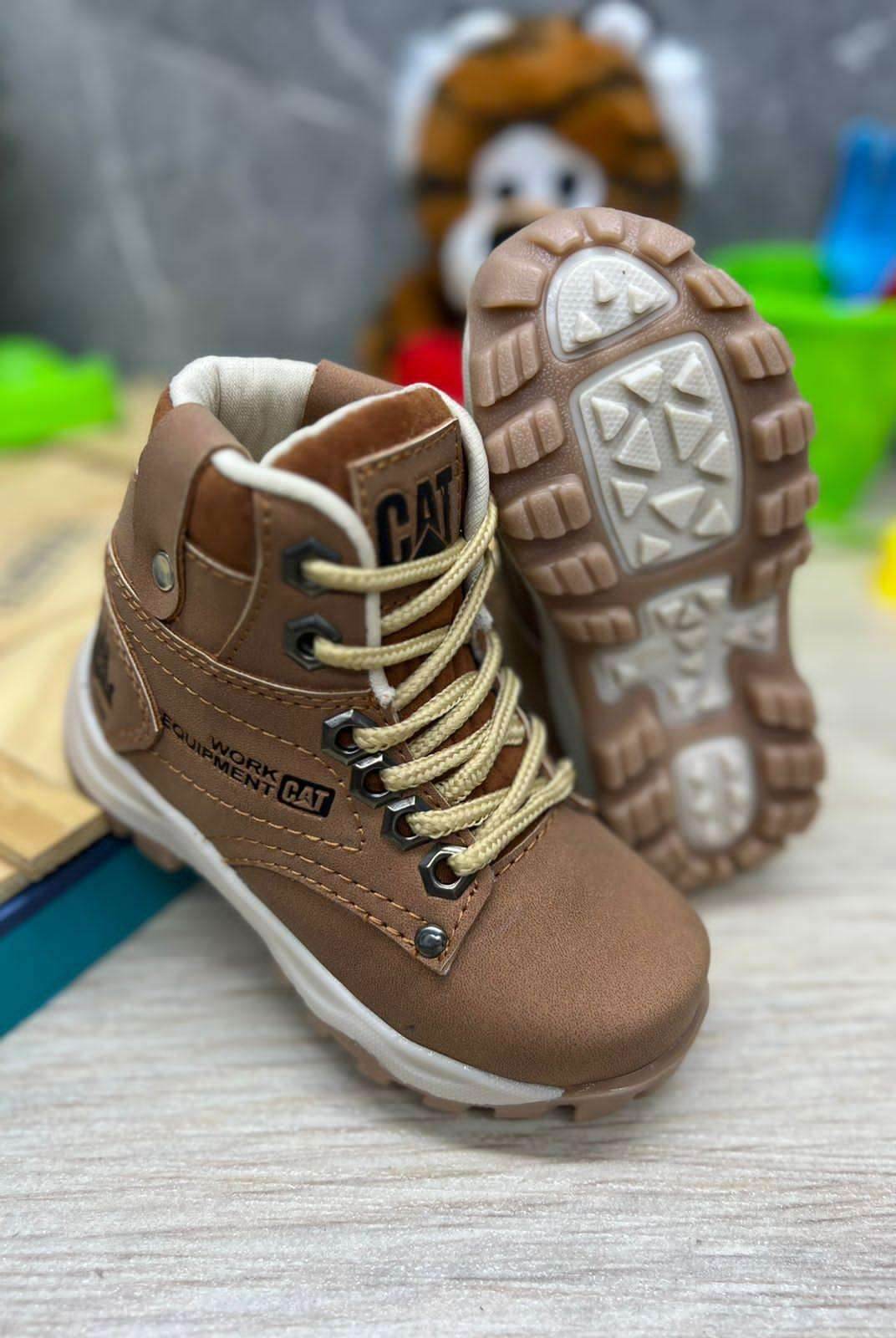 👟 Bota Cat Work Infantil | Aventuras Seguras y Cómodas para Tu Pequeño - LOQUEVENDEPIPE